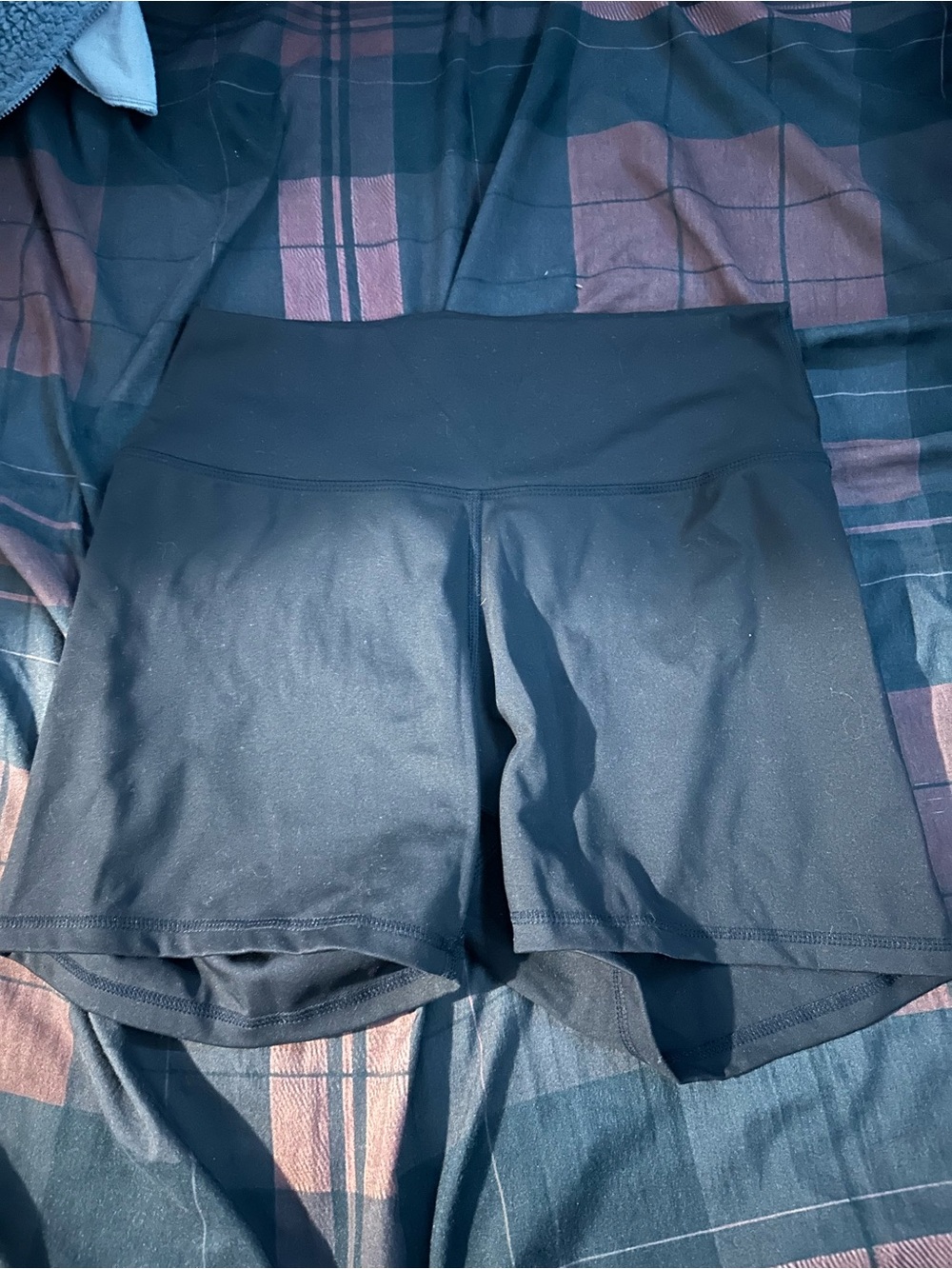 black workout shorts